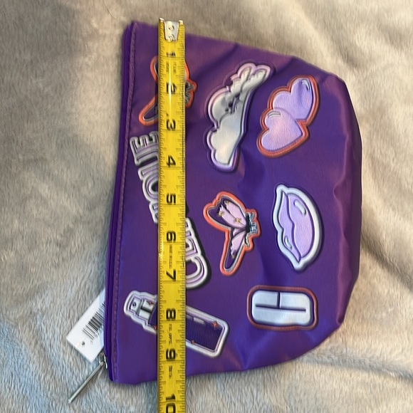 NWT Satiny Clinique Makeup Bag - Picture 4 of 6